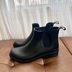 Black Rain Boots by Capelli
